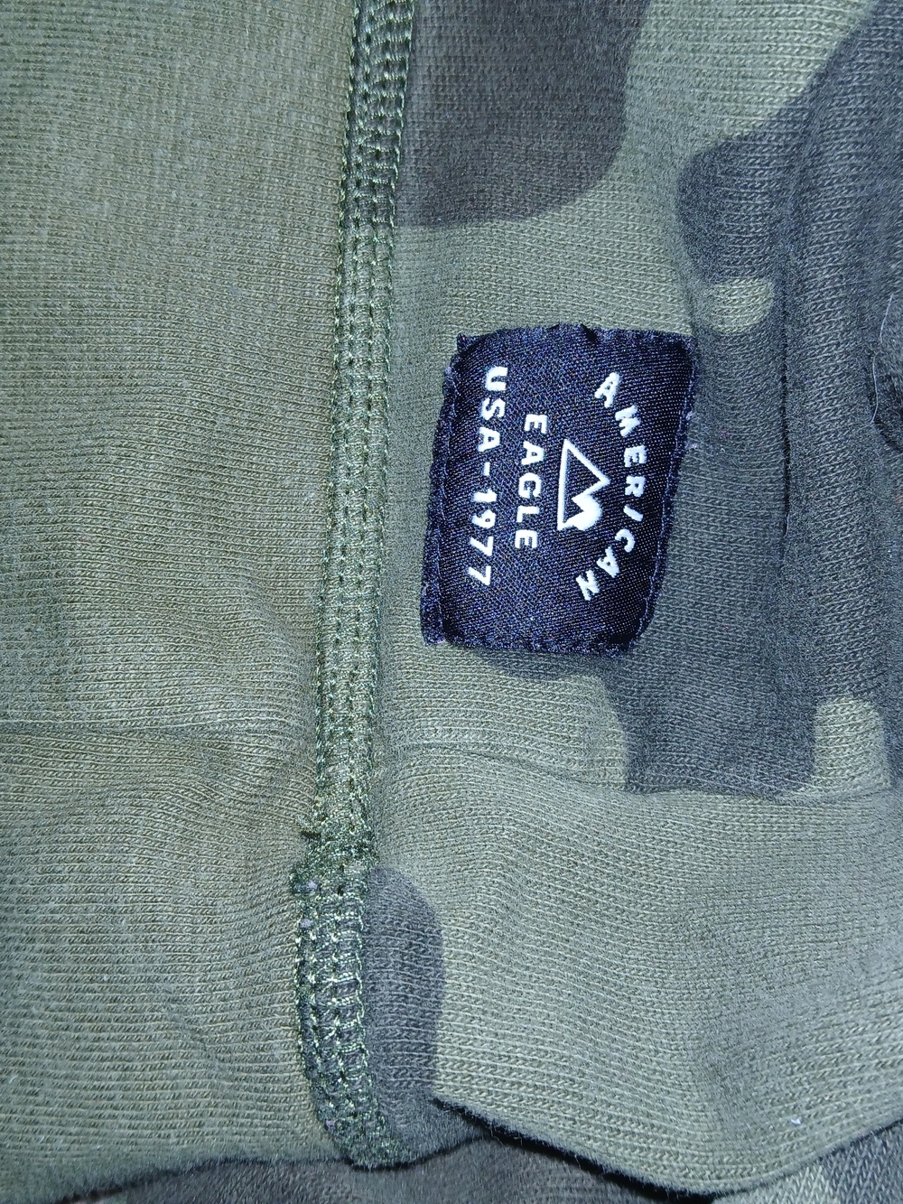 American Eagle Outfitters Olive Green Camo Pullover Hoodie - Picture 2 of 3